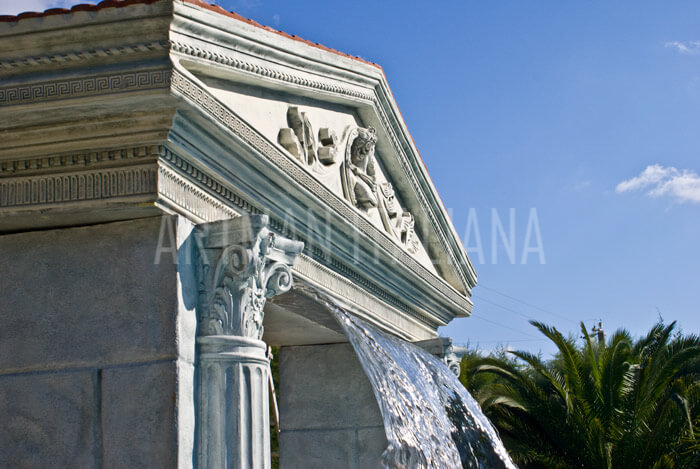 cascata per piscina a tema storico - Artman Italiana